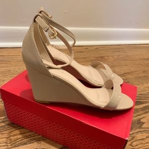 Beige Kelly & Katie ankle strap wedges